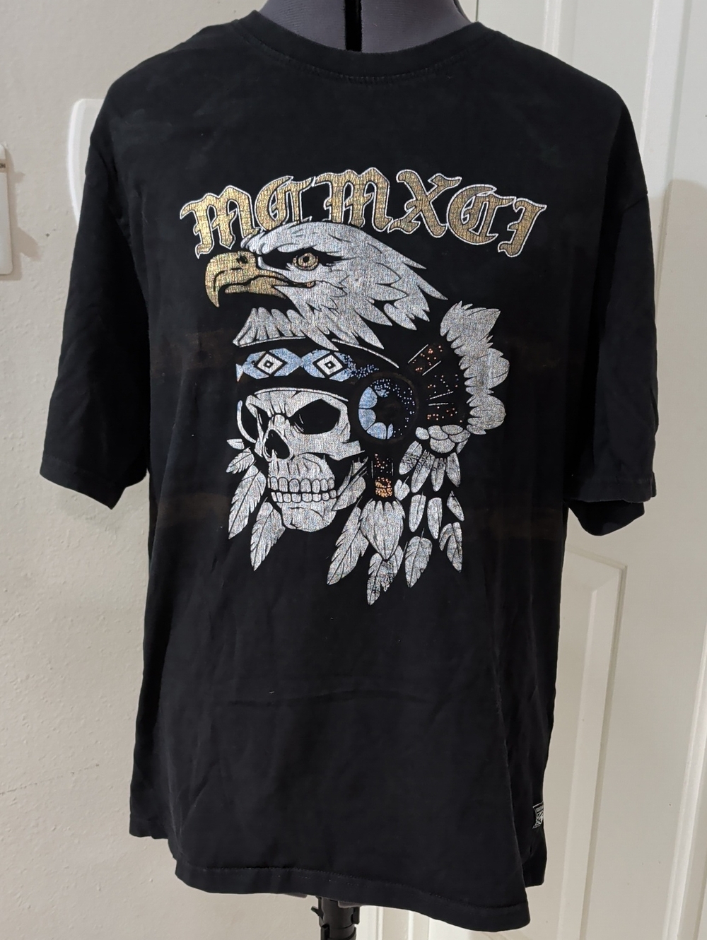 South Pole Black Short Sleeve Tee with Eagle & Skull Graphic Men's XL